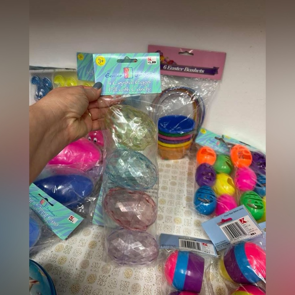 Colorful Easter Egg Set - Picture 5 of 10